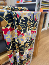 Load image into Gallery viewer, Floral linen viscose
