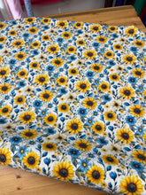 Load image into Gallery viewer, Sunflower cotton poplin
