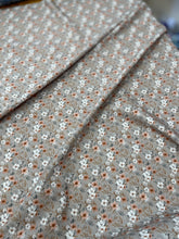 Load image into Gallery viewer, Floral cotton poplin
