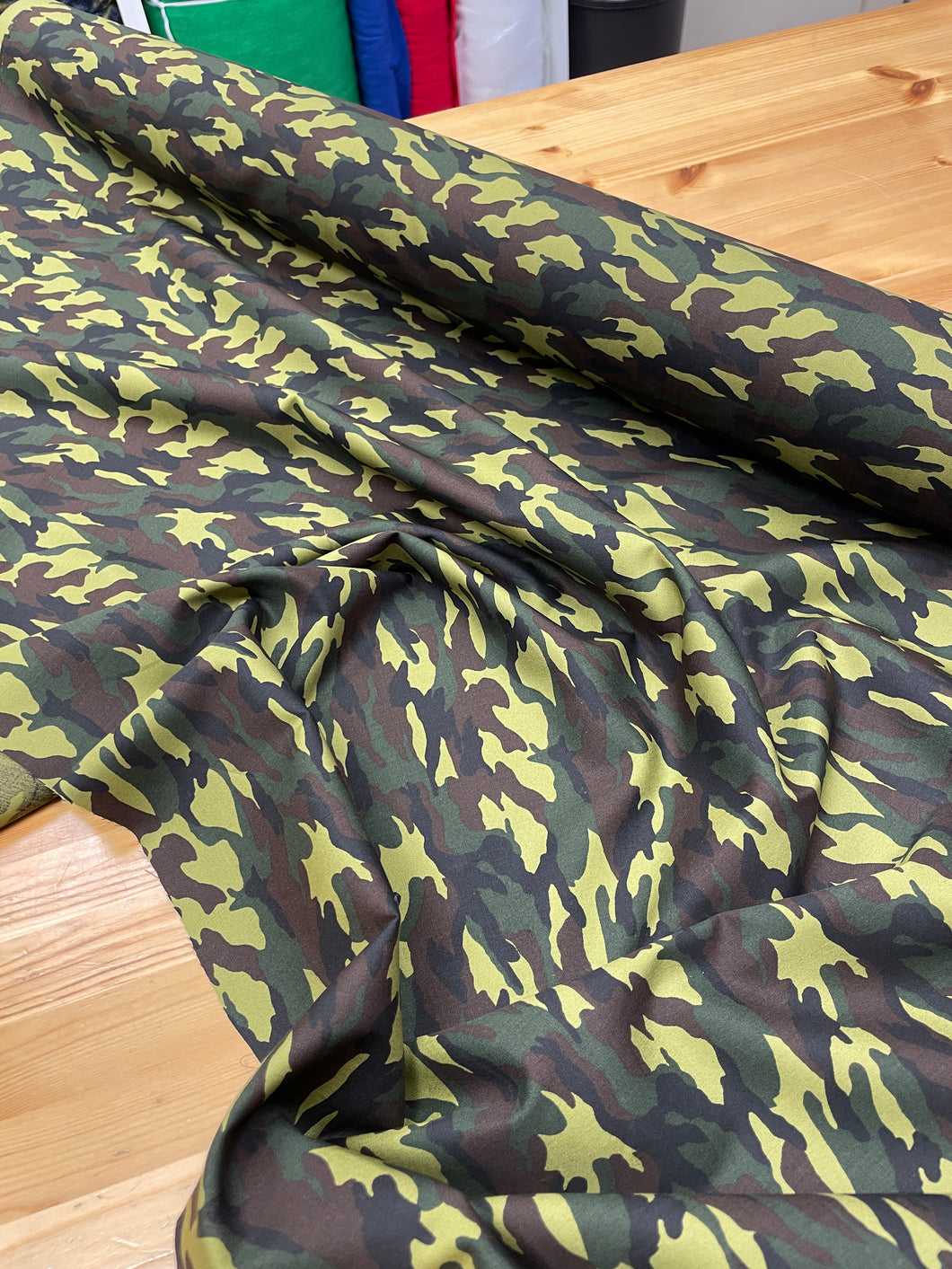 Camouflage style cotton poplin